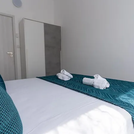 Deluxe Eclissi Sul Mare 30mt Dal Mare Апартаменты *